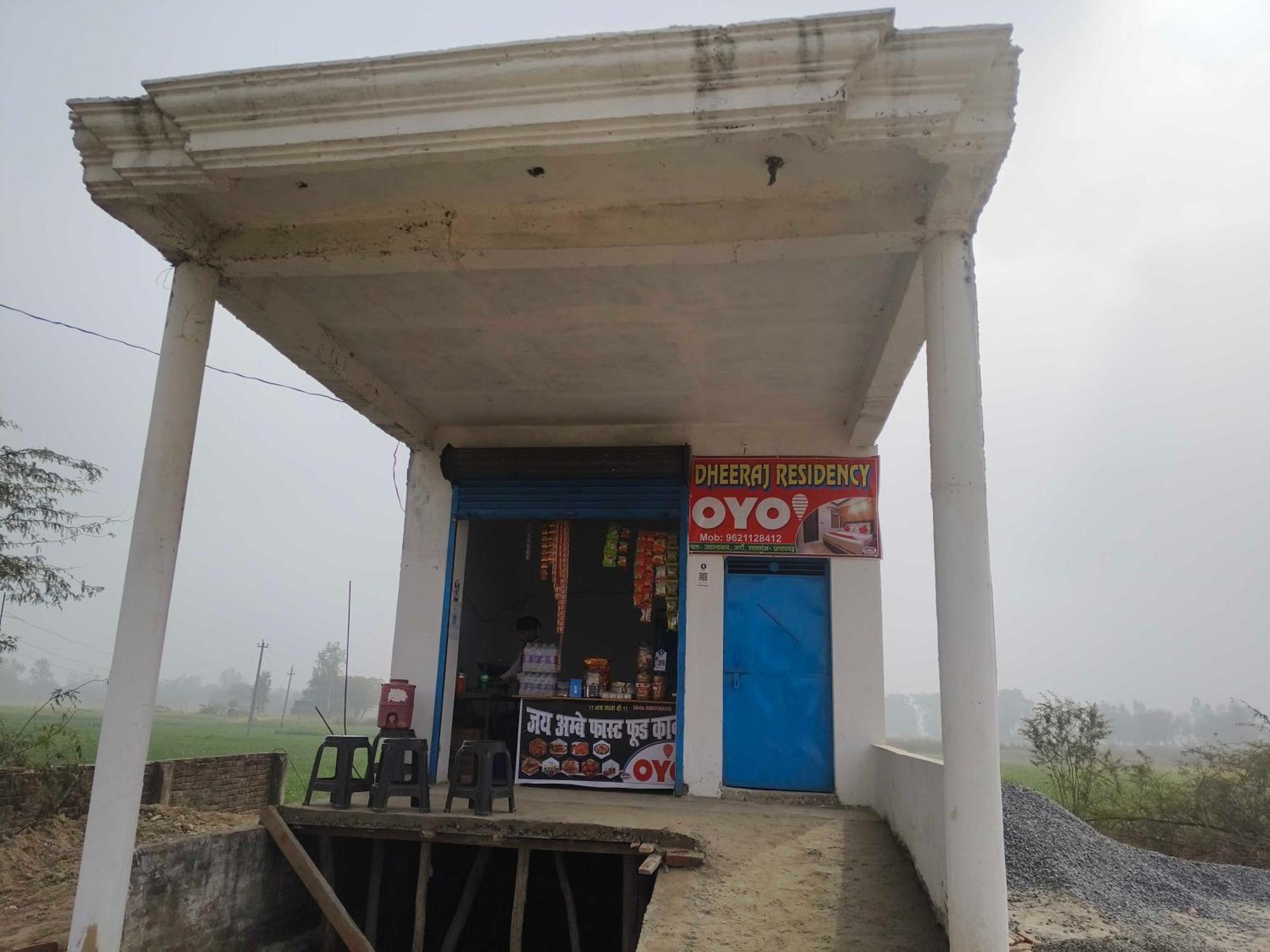 Hotel O Dheeraj Residency Bela Pratapgarh Eksteriør billede